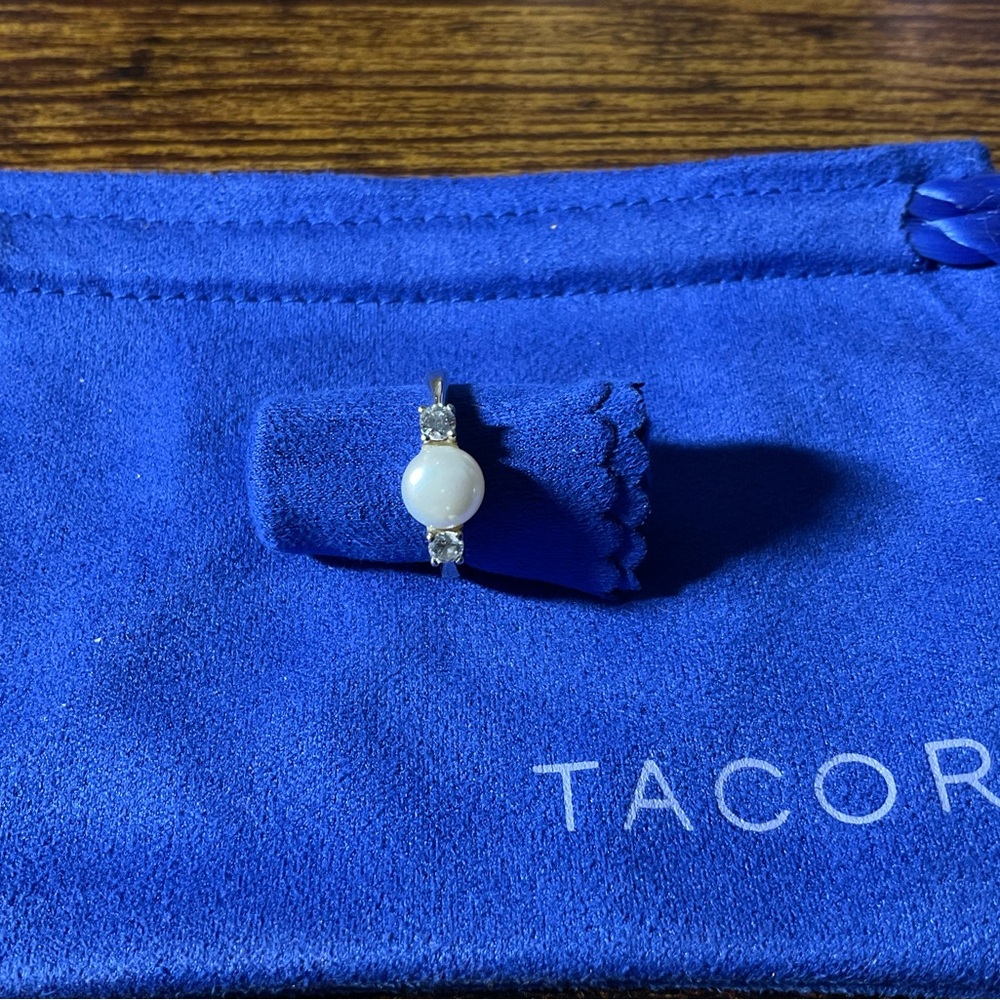 Sterling silver pearl ring with CZ stones